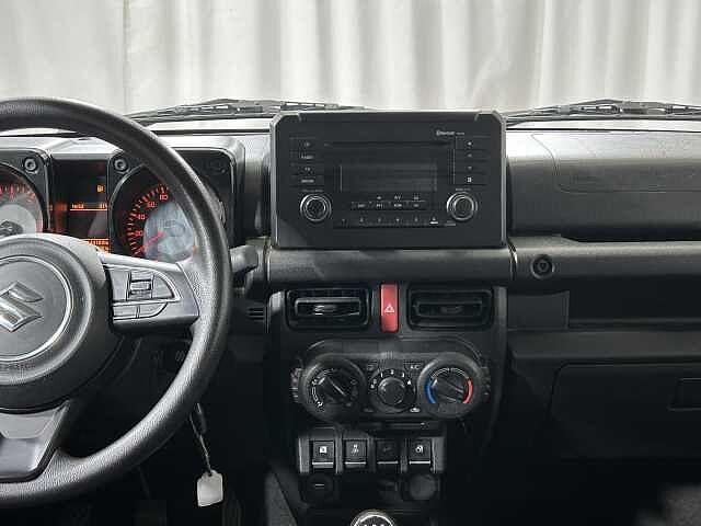 Suzuki Jimny 1.5 5MT Top