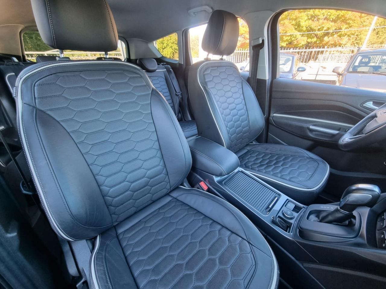 Ford Kuga 2.0 TDCI 150 CV S&S 4WD Powershift Vignale