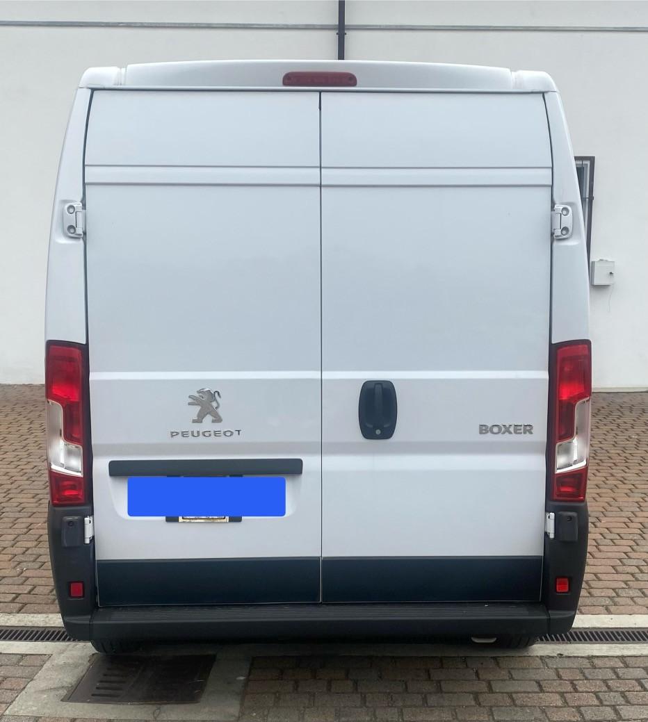 PEUGEOT Boxer 333 2.2 bluehdi 140cv S&S L2H2 (Premium)