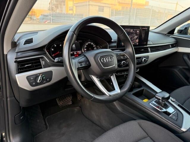 Audi A4 Avant 30 TDI/136 CV S tronic Business 2022