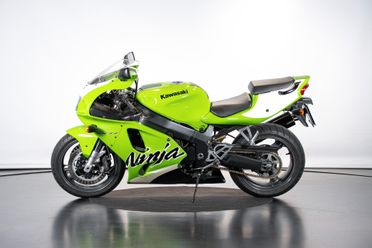 1999 KAWASAKI ZX-7R NINJA KAW00255