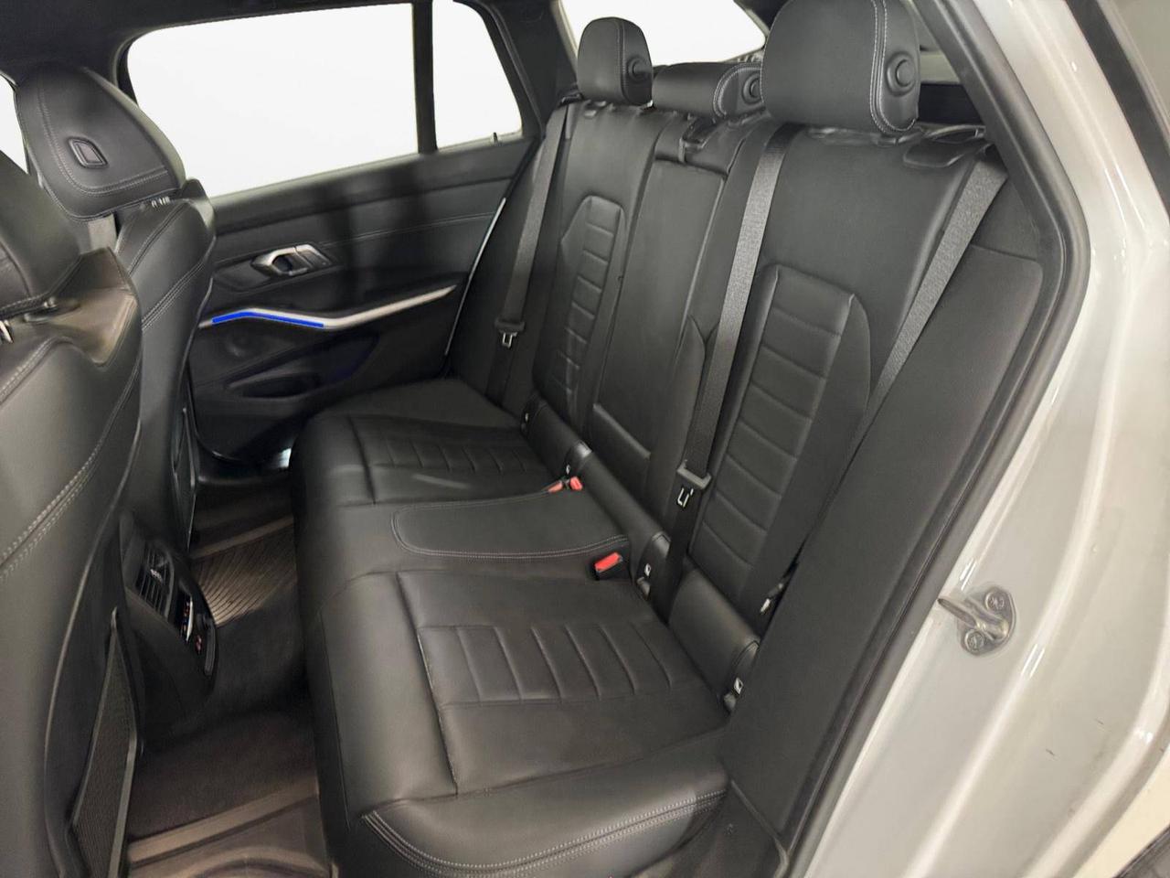 BMW Serie 3 i Touring Luxury