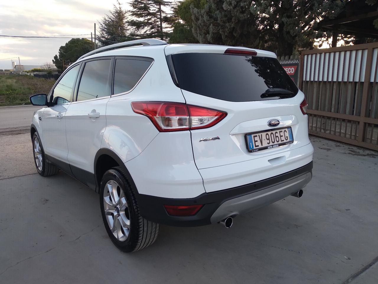 Ford Kuga 2.0 TDCI 140 CV 2WD Titanium