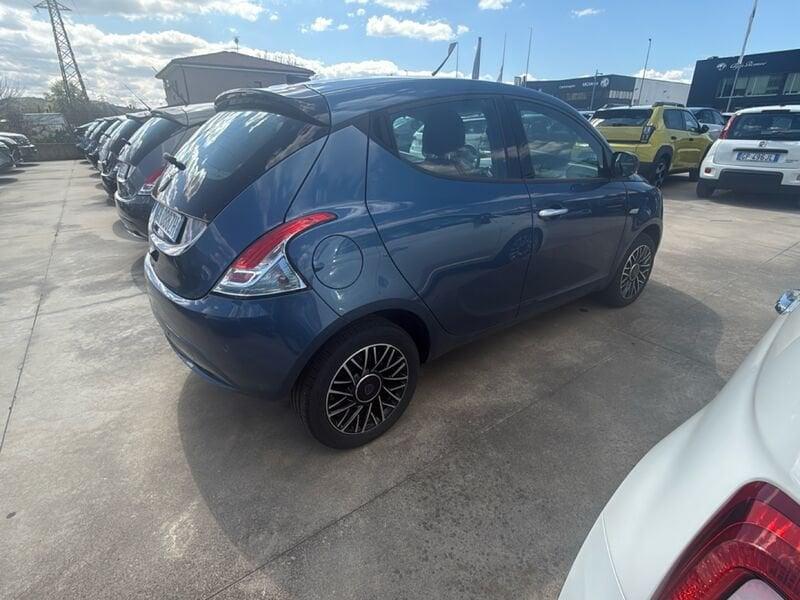 Lancia Ypsilon III 2021 1.0 firefly hybrid Platino s&s 70cv