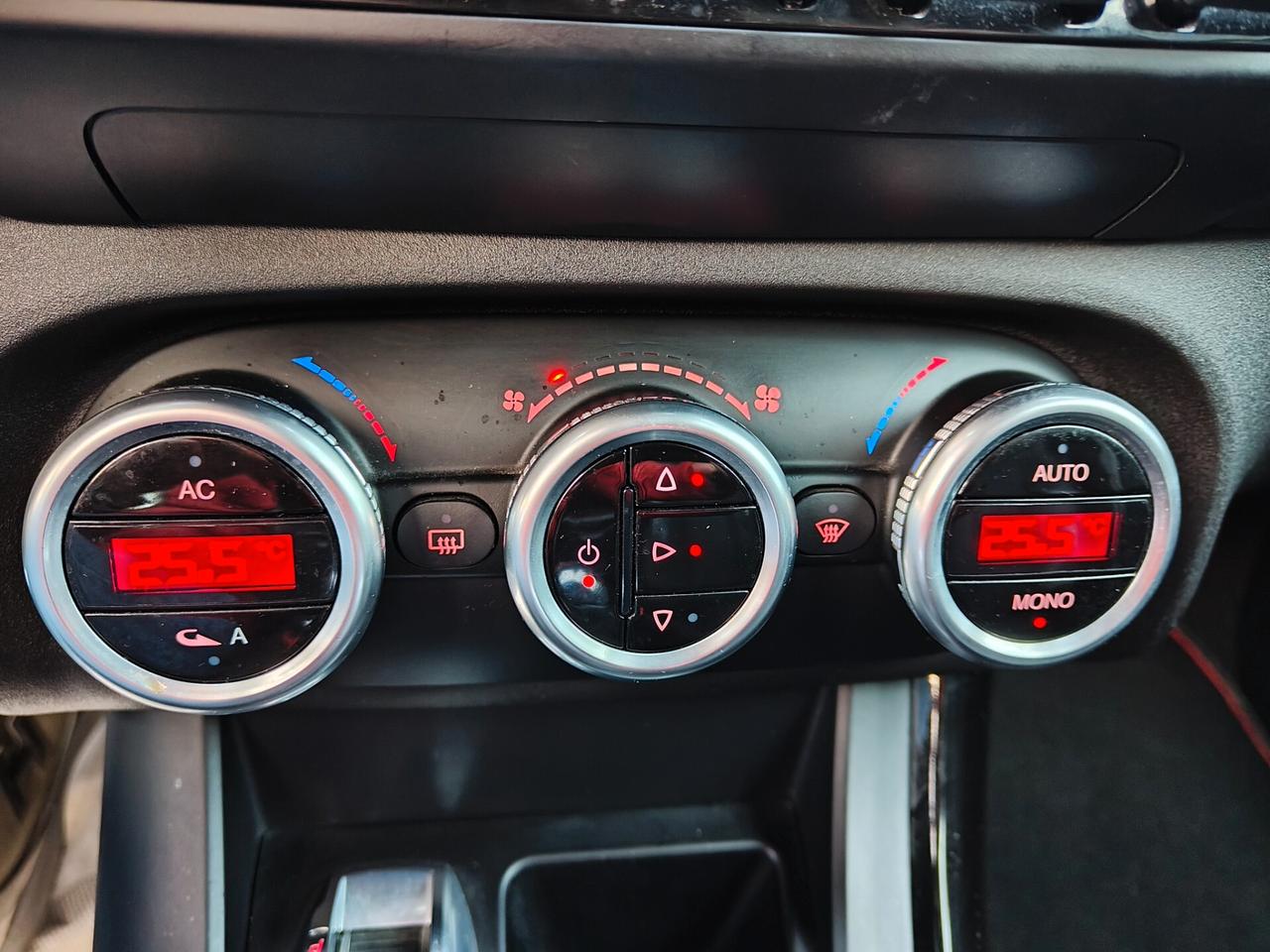 Alfa Romeo Giulietta 2.0 JTDm-2 140 CV CERCHI 18 RETROCAMERA