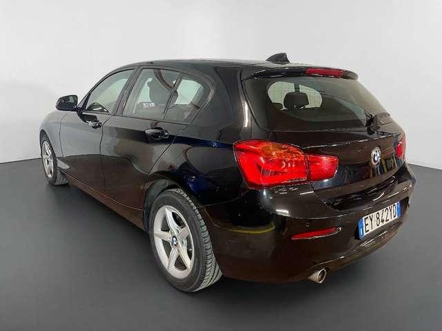 BMW 116 d 5p Advantage + Navi + LED + Volante e Cambio MSport