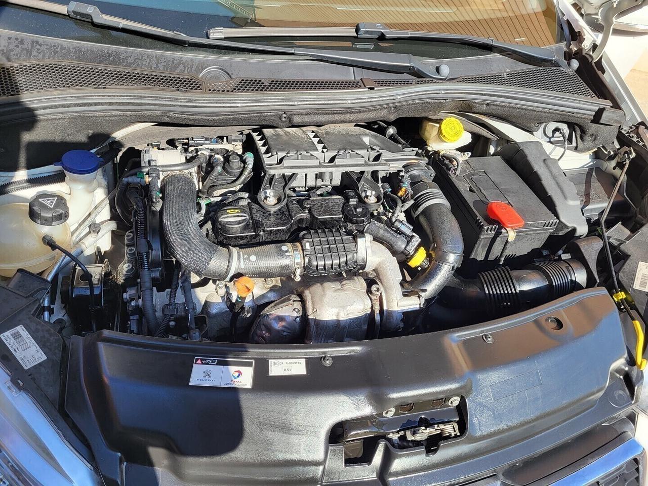 PEUGEOT 208 1,4 HDI-UNICA PROPRIETAR-4 REVISIONI