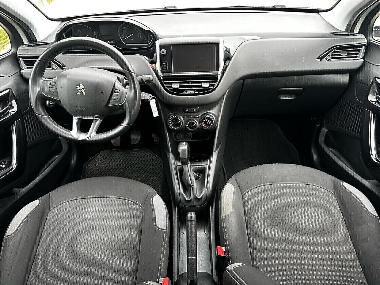 Peugeot 208 1.2 benzina 82 cv 2016