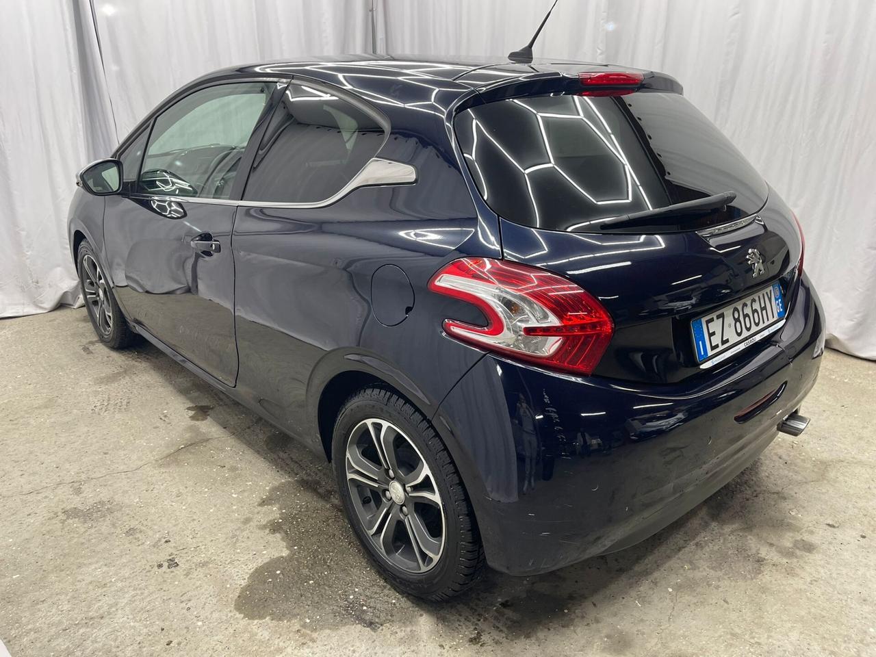Peugeot 208 ALLURE FINANZIABILE SENZA BUSTA - PRONTA CONSEGNA