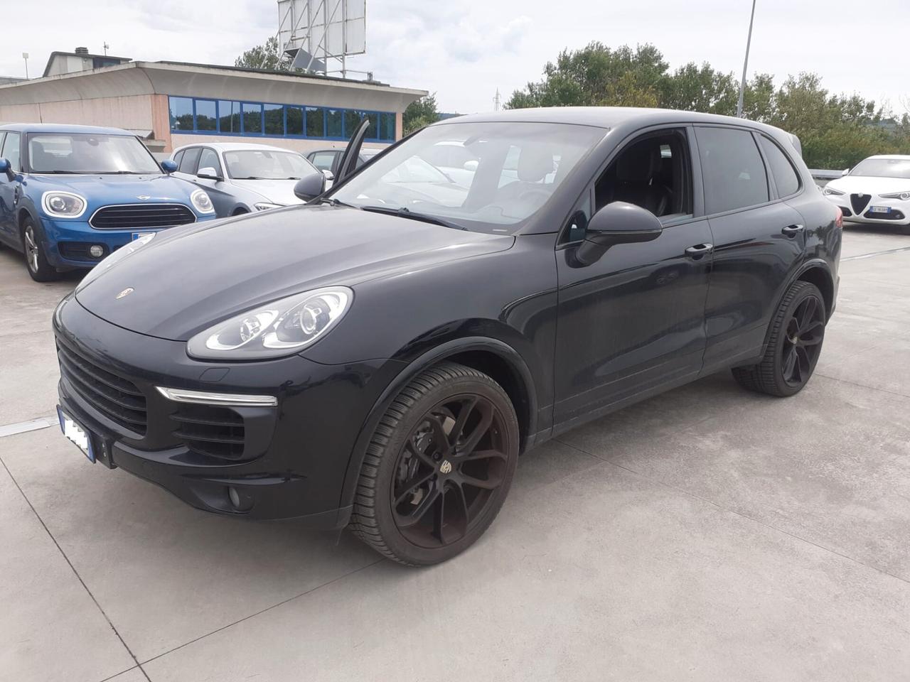 Porsche Cayenne 3.0 Diesel Platinum Edition - 2018