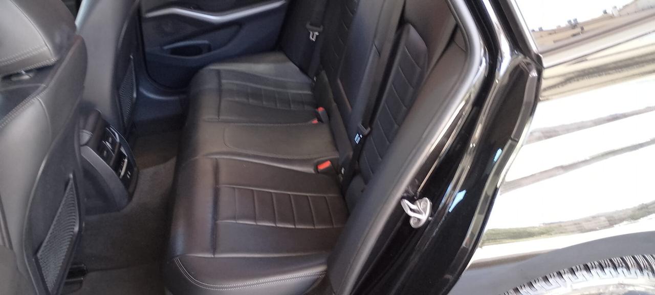Bmw 320d 48V Touring Business Advantage