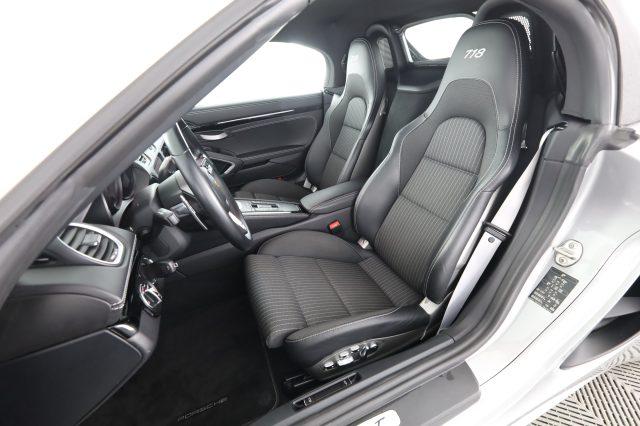 PORSCHE 718 718 Boxster T