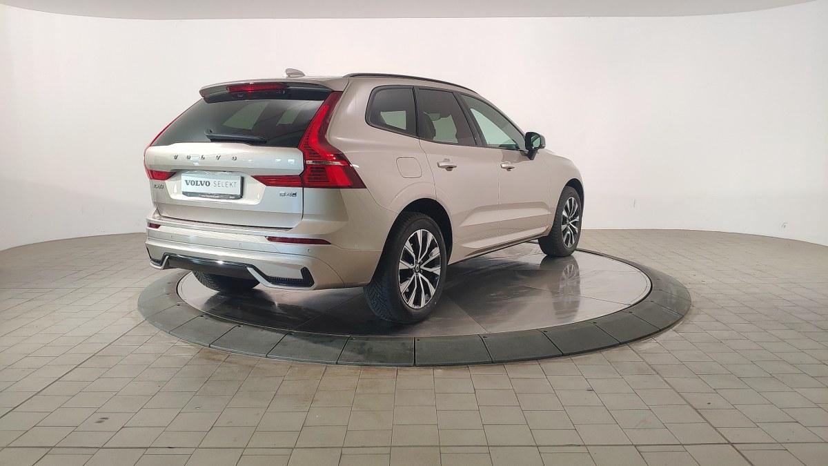 VOLVO Xc60 B4 Mild Hybrid (D) Awd Automatico Plus Dark