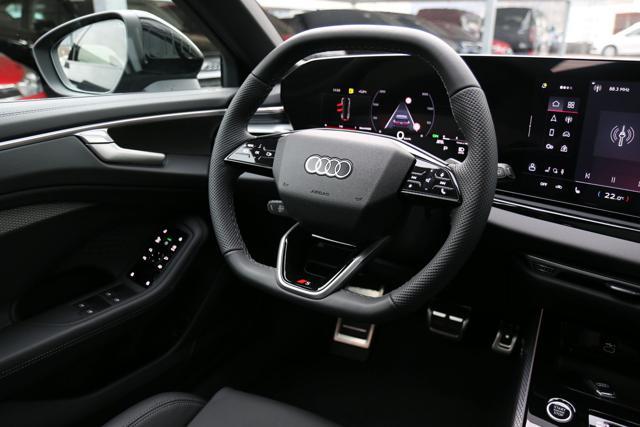 AUDI A6 Avant TDI 204CV S tronic S line edition