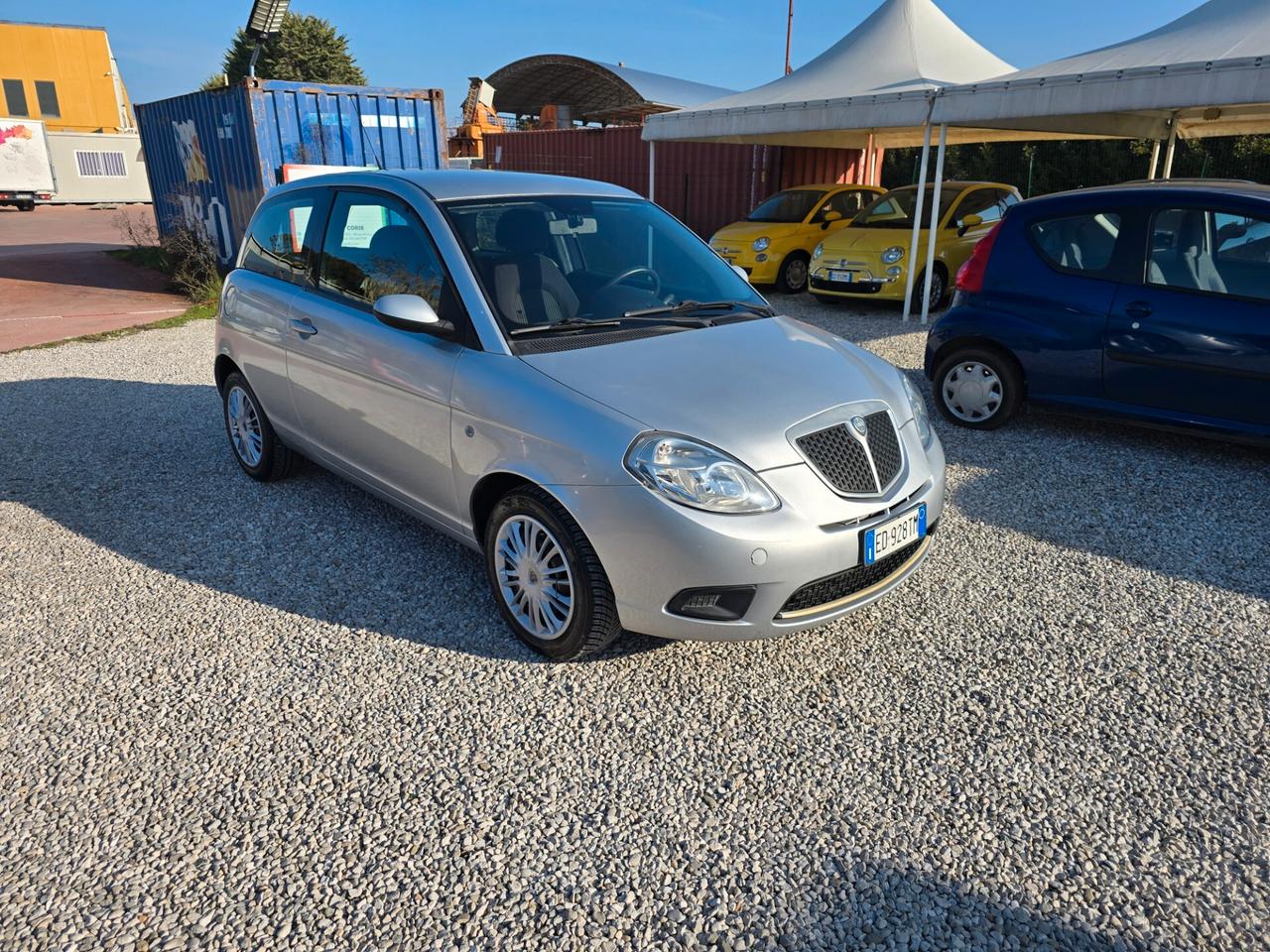 Lancia Ypsilon 1.3 MJT 75 CV Argento
