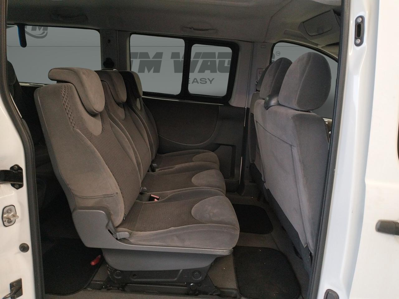 Peugeot Expert 2ª serie - cat PC Combi - 9 posti - IVA ESCLUSA