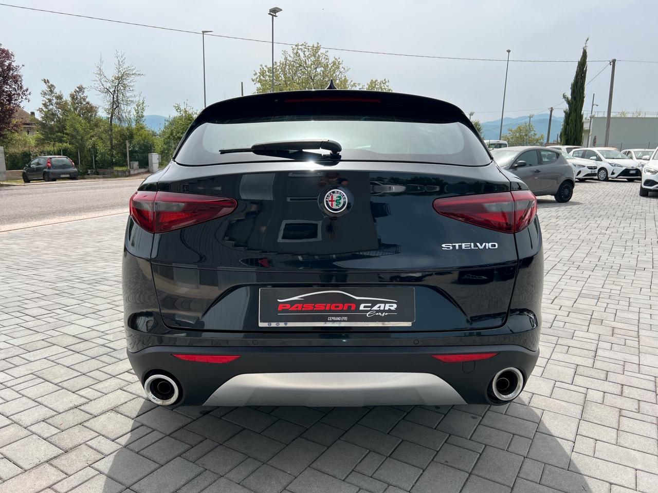 Alfa Romeo Stelvio 2.2 Turbodiesel 160 CV AT8 RWD - UNIPRO