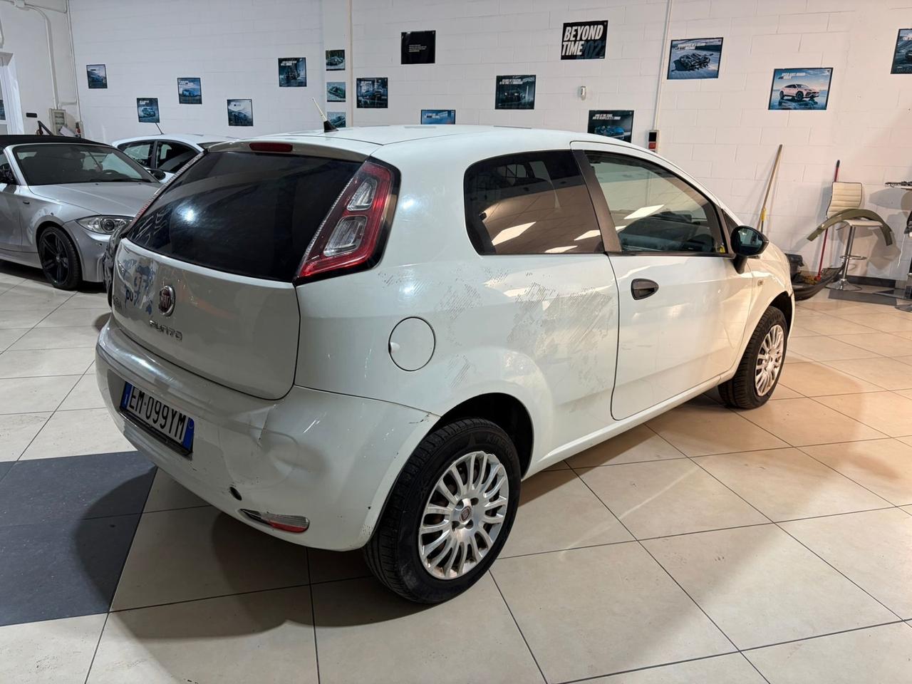 Fiat Punto 1.4 8V 3 porte Natural Power Pop