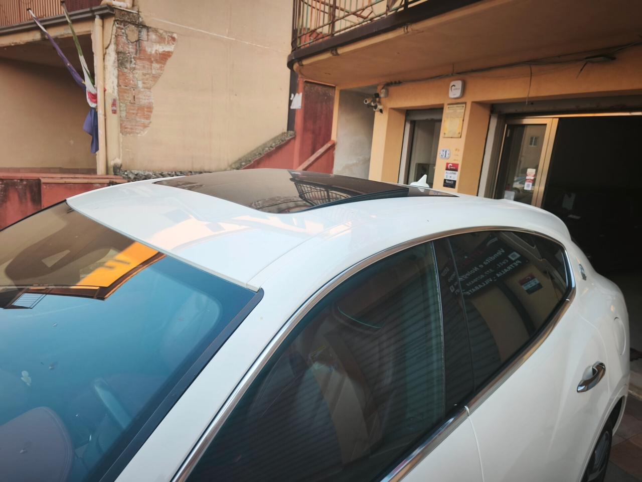 Maserati Levante SQ4 V6 430 CV TETTO