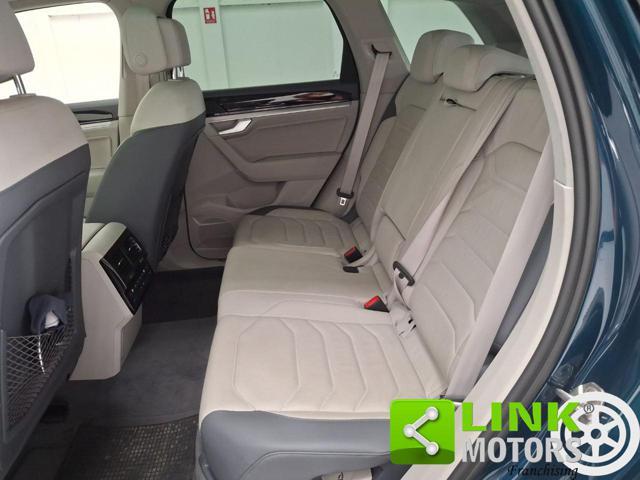 VOLKSWAGEN Touareg 3.0 V6 TDI SCR Elegance GARANZIA INCLUSA