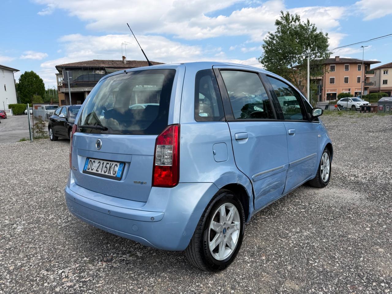 Fiat Idea 1.3 Multijet 16V Active automatica