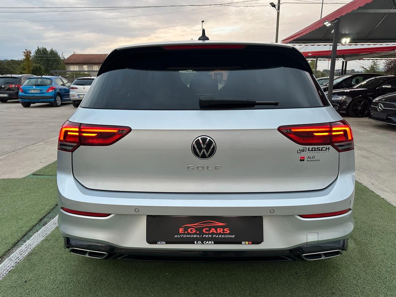 Volkswagen Golf 2.0TDI*R-LINE*150CV*DSG*LED*F1*NAVI*VIRTUAL*