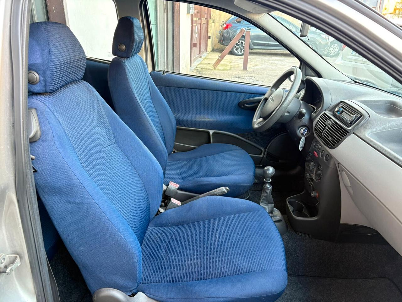 Fiat Punto 1.2i aria e idroguida 119 mila KM