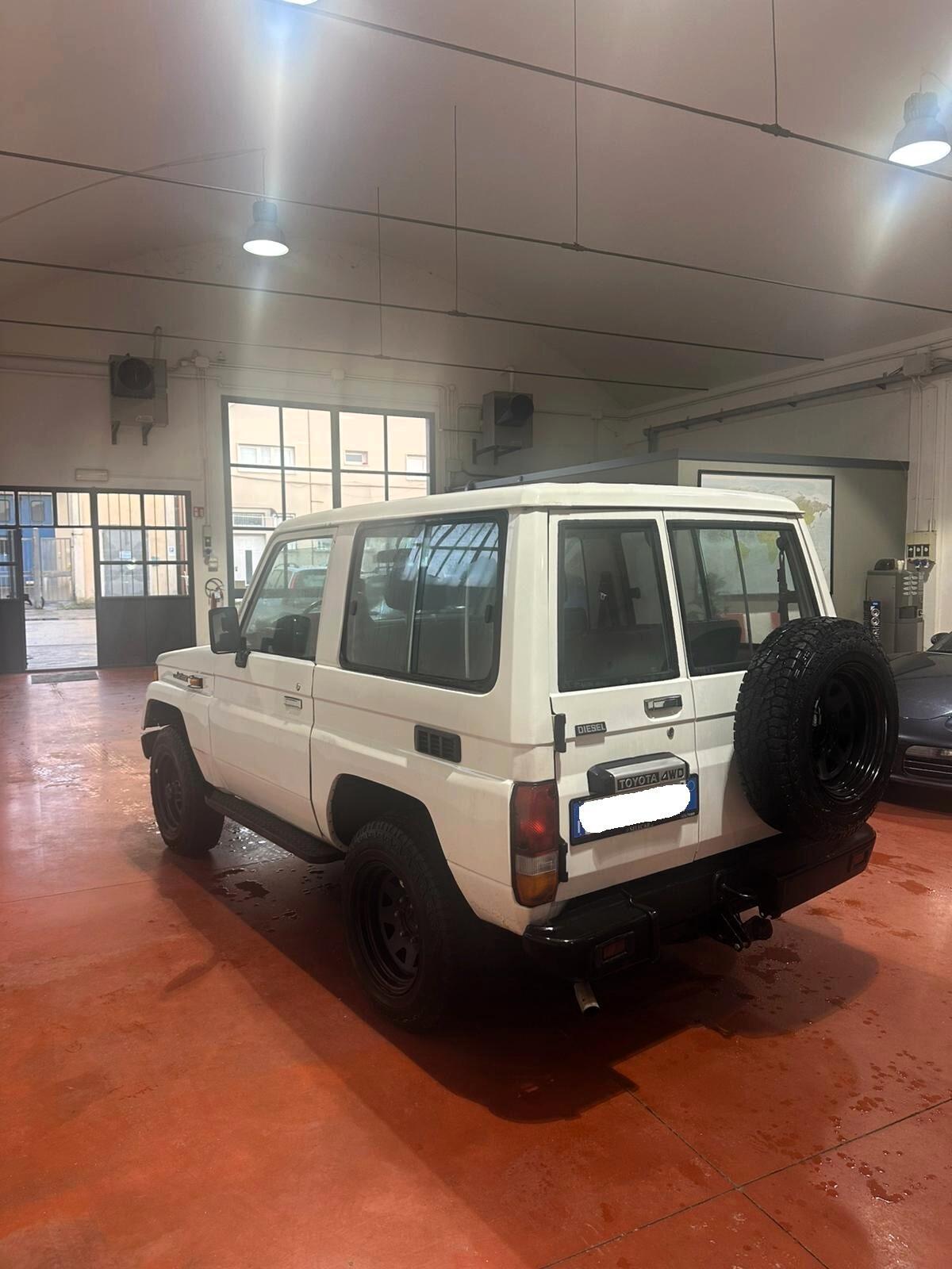 Toyota Land Cruiser 2.4D VETTURA 5 POSTI-A.S.I A LIBRETTO-GANCIO TRAINO