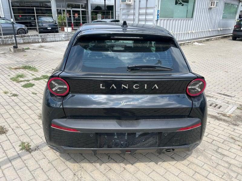 Lancia Ypsilon Ypsilon Hybrid e-DCT