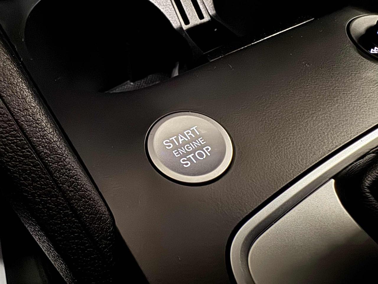 Audi Q2 35 TDI S tronic Business Advanced