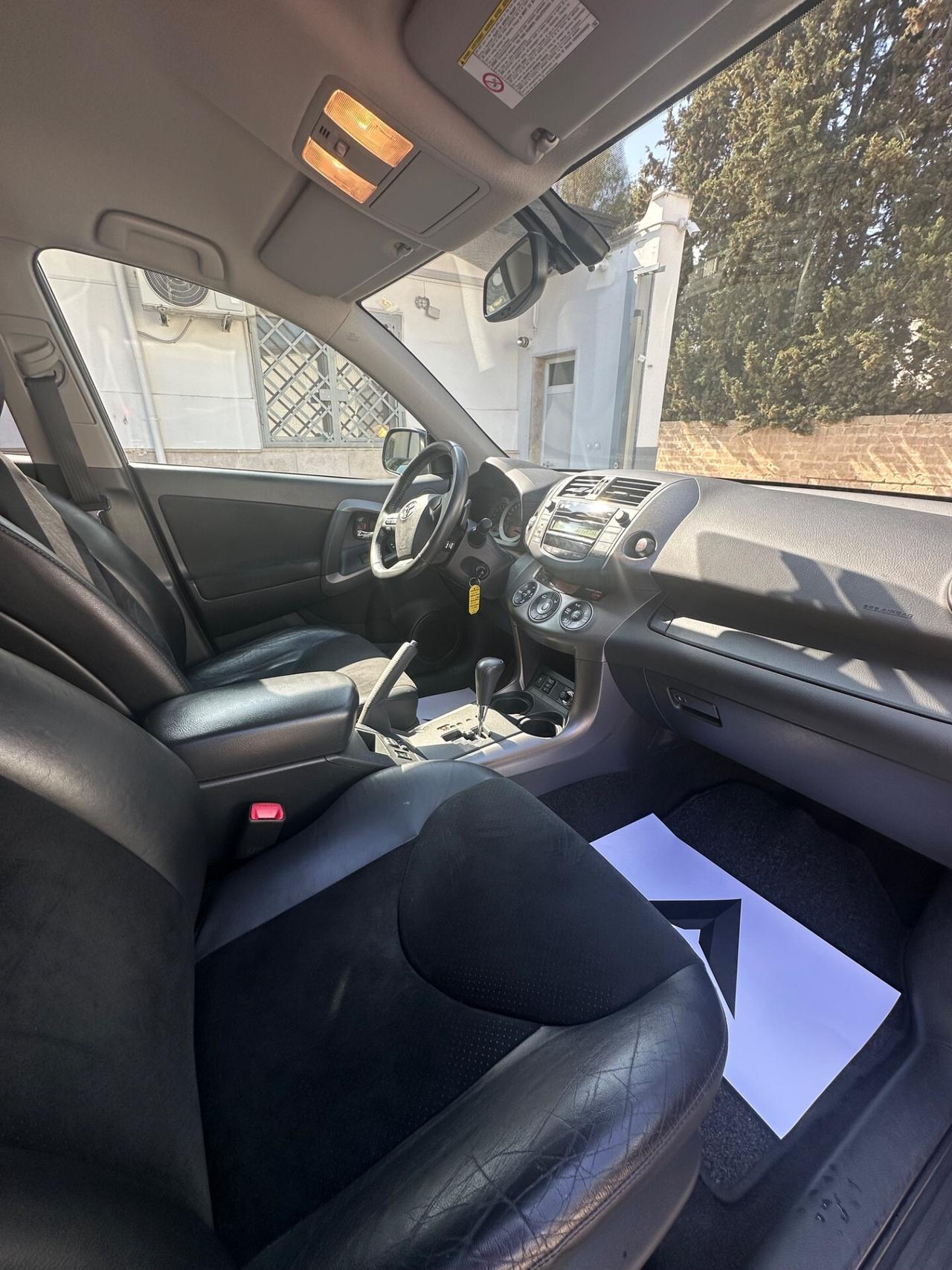 Toyota RAV 4 RAV4 Crossover 2.2 D-Cat A/T 150 CV Executive