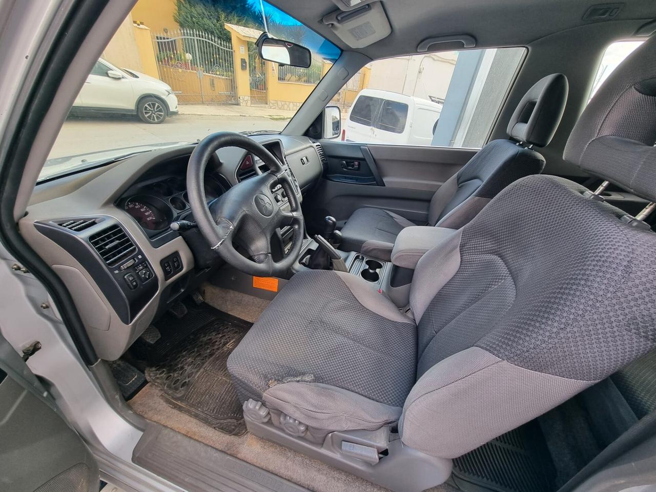 Mitsubishi Pajero 3.2 16V DI-D 3p. GLX