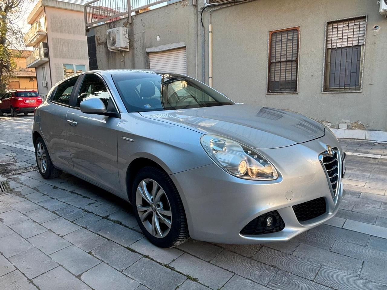 Alfa Romeo Giulietta 1.6 JTDm-2 105 CV Exclusive