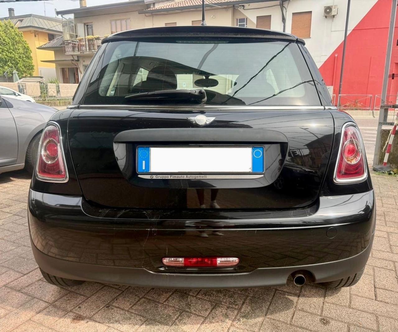 Mini Mini 1.6 16V One (72kW)