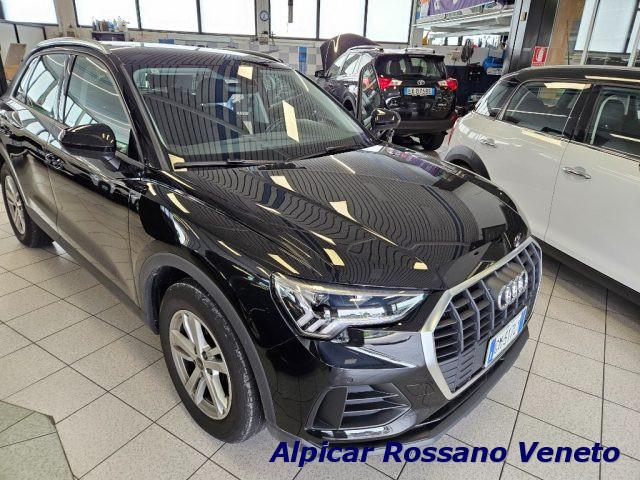 AUDI Q3 35 TDI Business Advanced