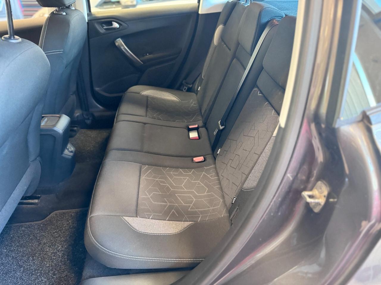 Peugeot 2008 PureTech 82 Allure
