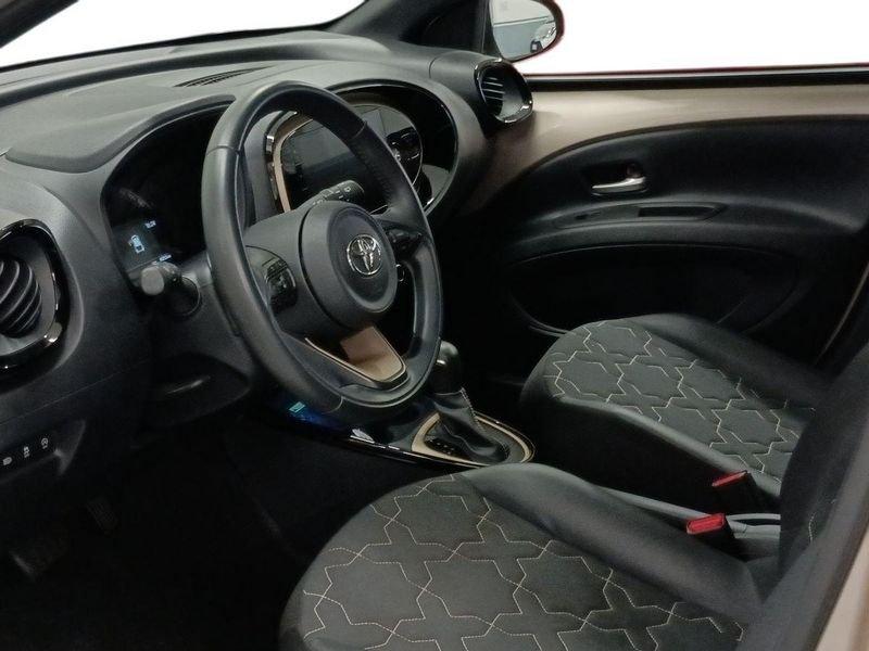 Toyota Aygo X 1.0B (72 CV) Lounge S-CVT