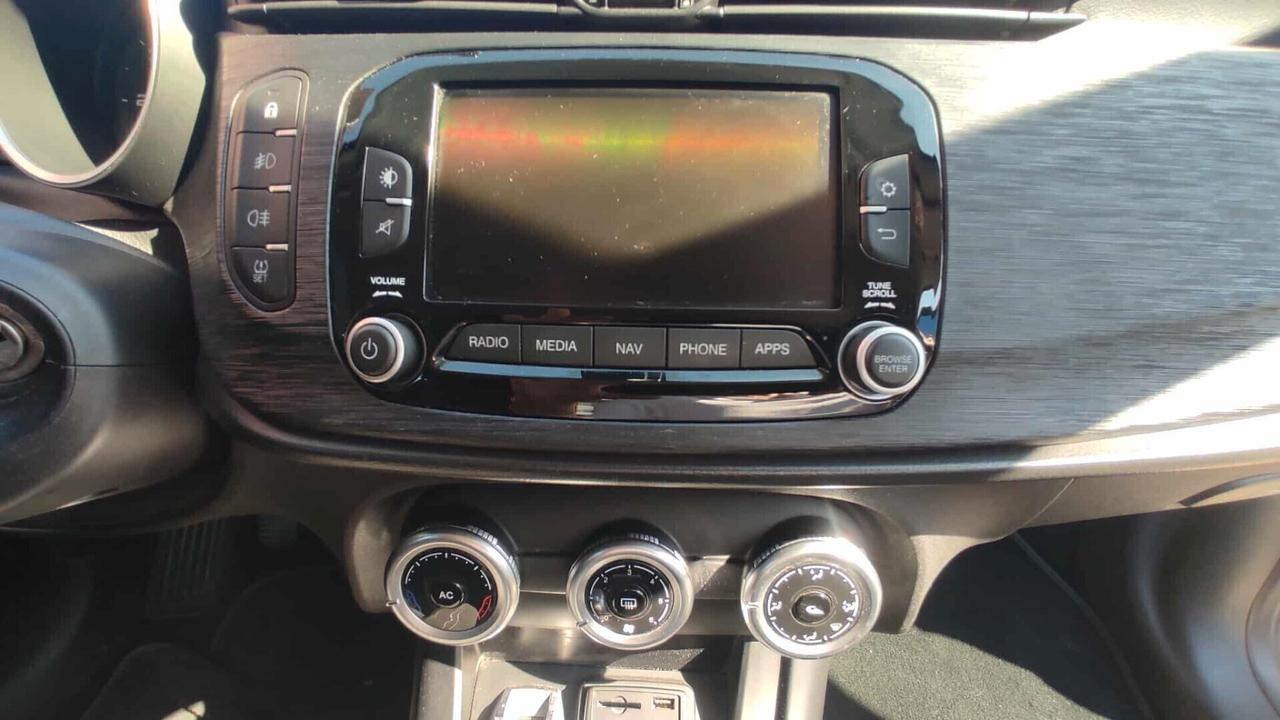 Alfa Romeo Giulietta 1.6 Diesel 120 CV Business Euro 6 – Navi – Sensori PDC