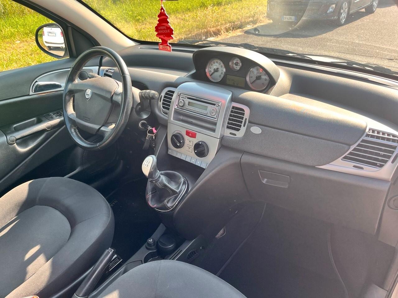 Lancia Ypsilon 1.4 Ecochic GPL
