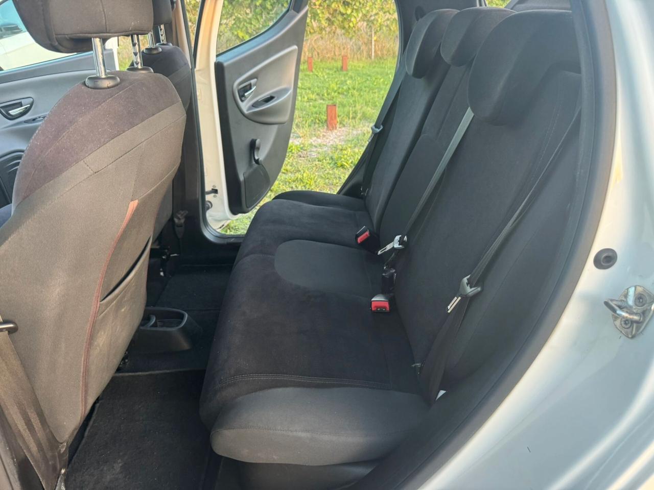 Lancia Ypsilon 1.2 SOLO 114.000 KM NEOPATENTATI