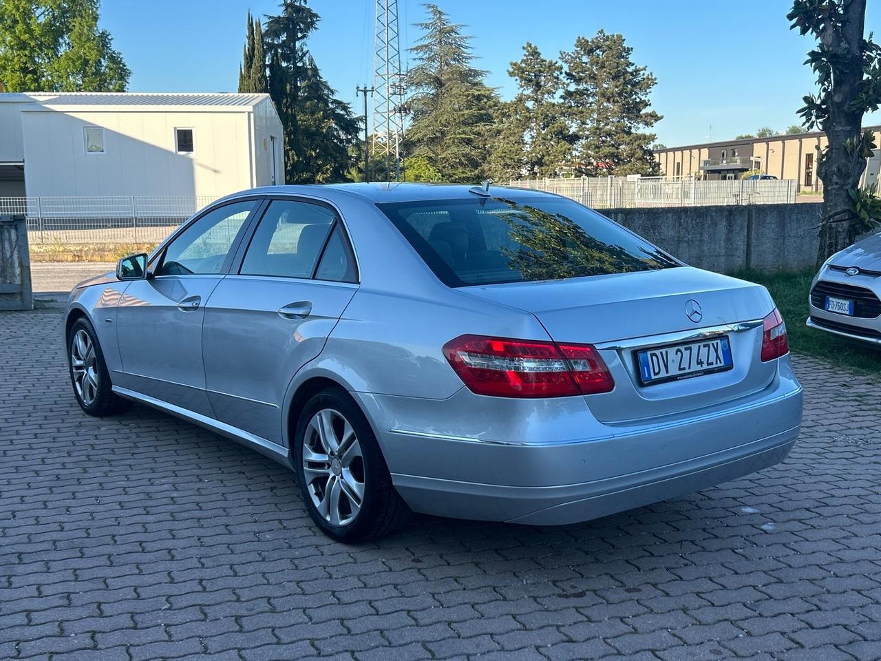 Mercedes-benz E 250 E 250 CDI BlueEFFICIENCY Avantgarde AMG