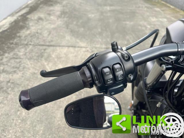 HARLEY-DAVIDSON 883 Iron Unico Proprietario