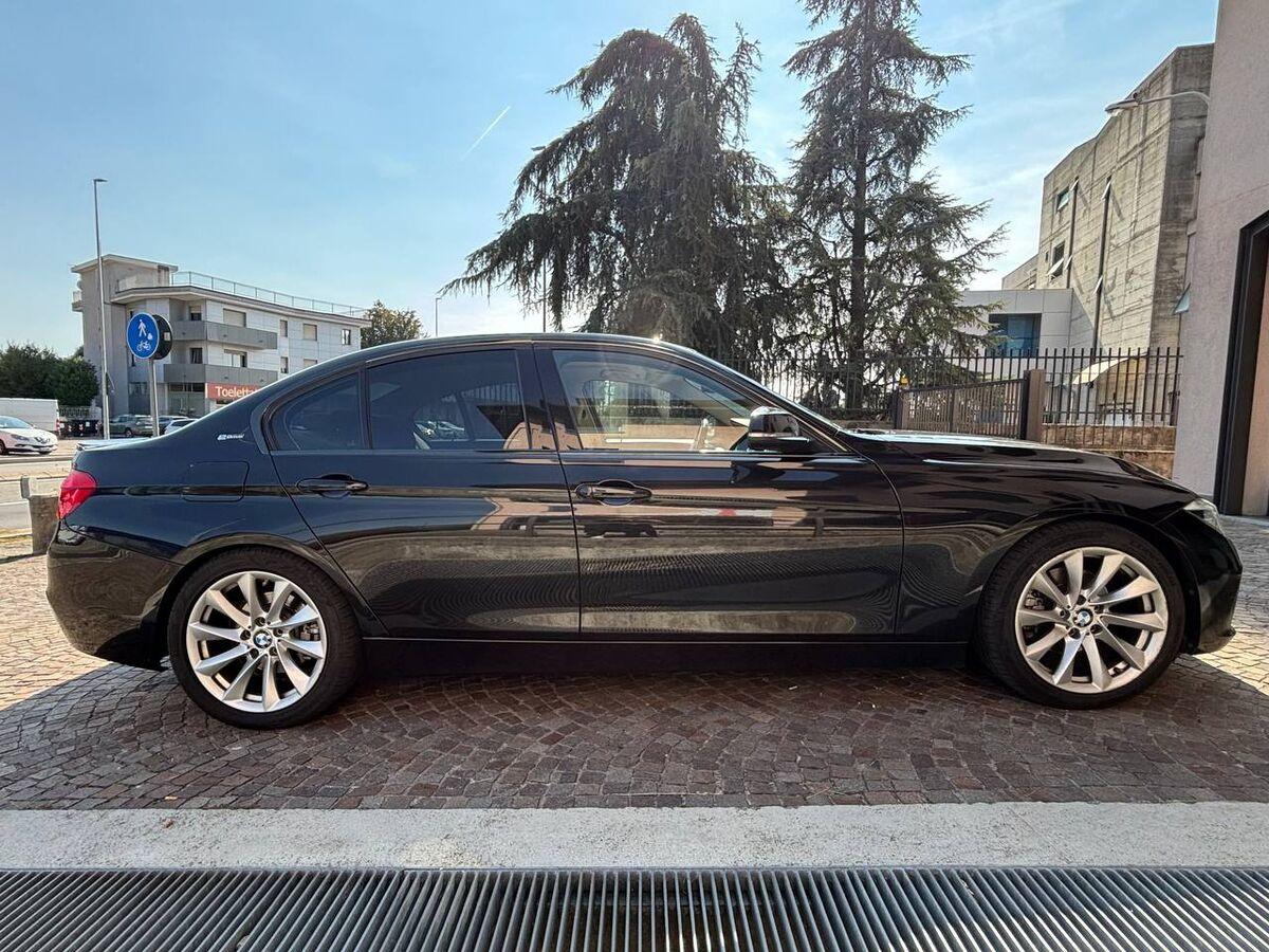 BMW Serie 3 Berlina 330e Luxury auto