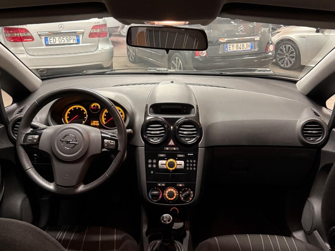 SPETTACOLARE OPEL CORSA 111 ANNIVERSARIO CON 72.498 KM