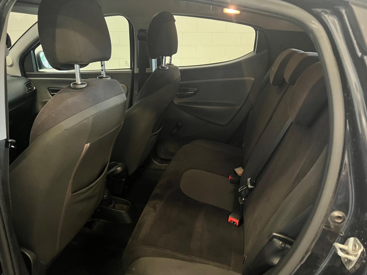 Lancia Ypsilon 1.2 69 CV 5 porte Gold