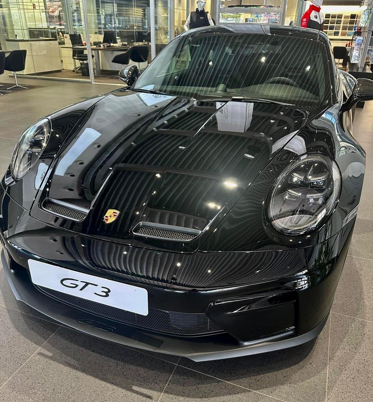 Porsche 911 GT3 Touring- SUBENTROLEASING