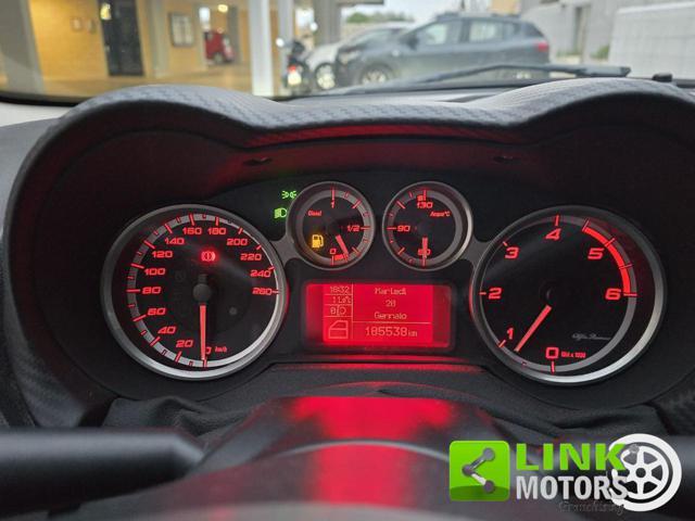 ALFA ROMEO MiTo 1.6 JTDm-2 S&S Distinctive Sport Pack