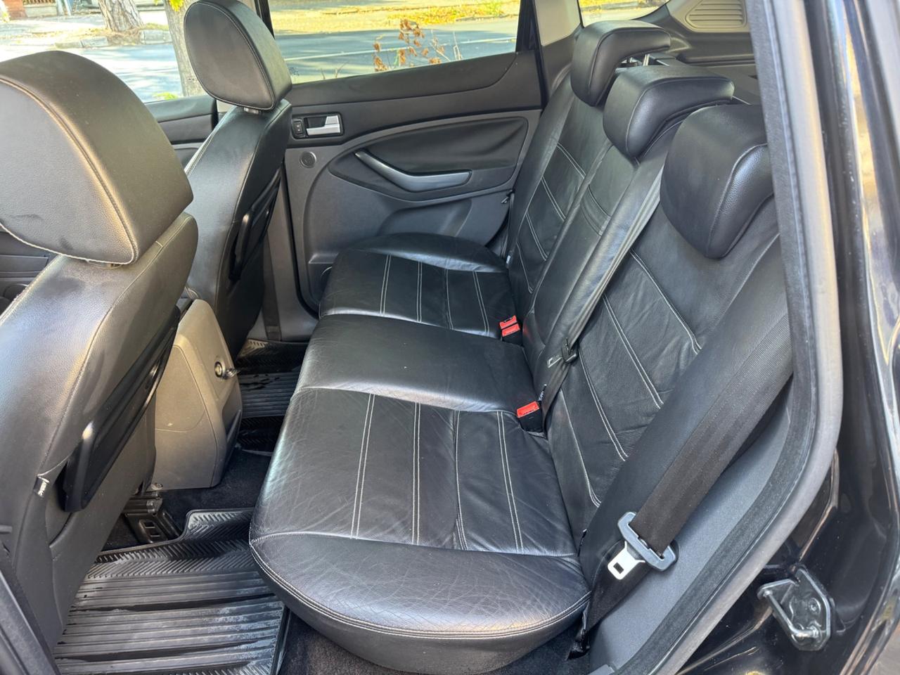 Ford Kuga 2.0 TDCi 4WD Tetto panorama garanzia 12 m