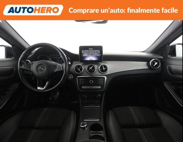 MERCEDES-BENZ GLA 200 Sport