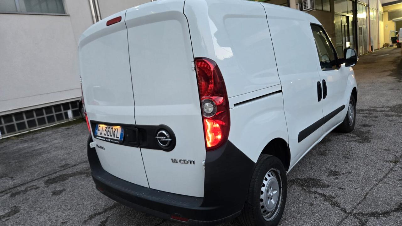 Opel Combo 1.6 CDTi 95CV PC-TN Elective